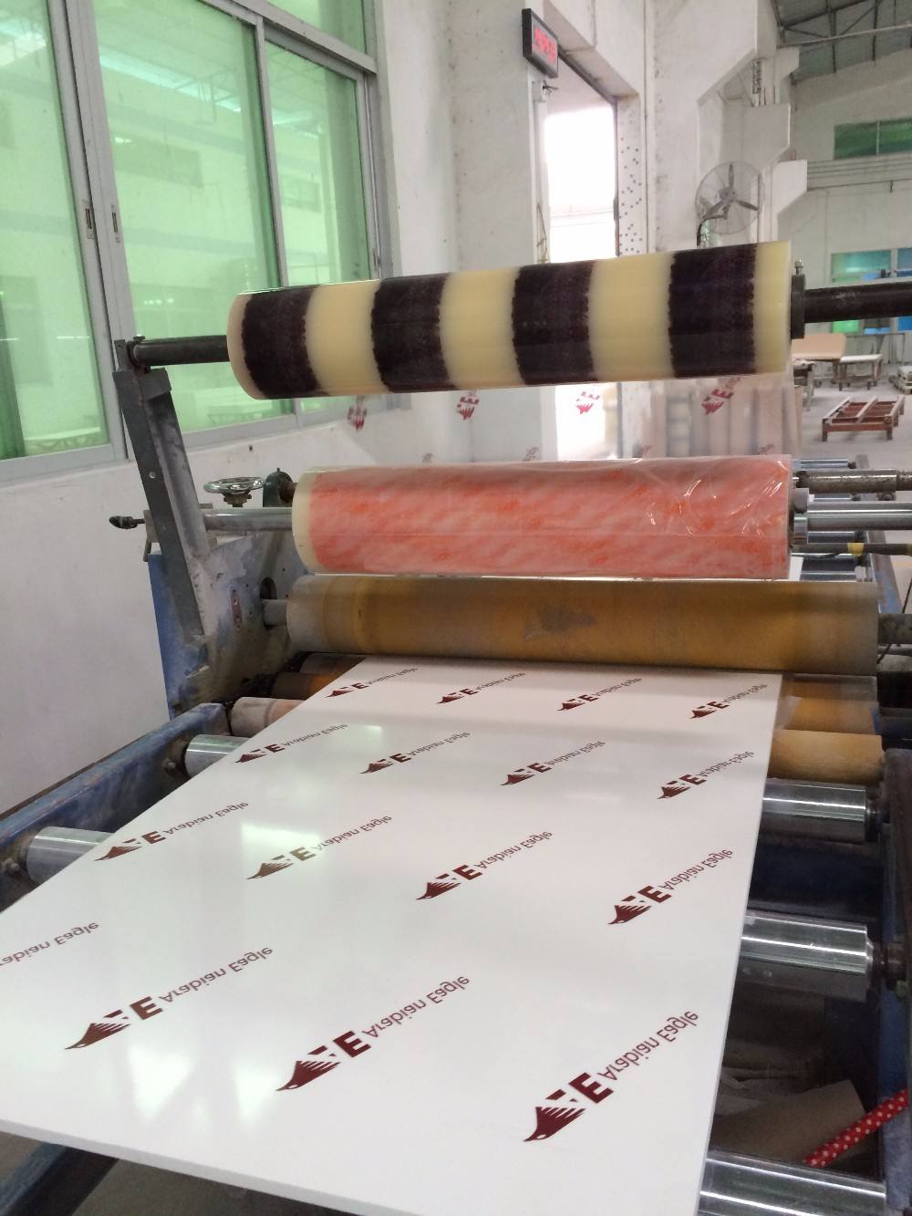 solid surface vs granite solid surface vs granite