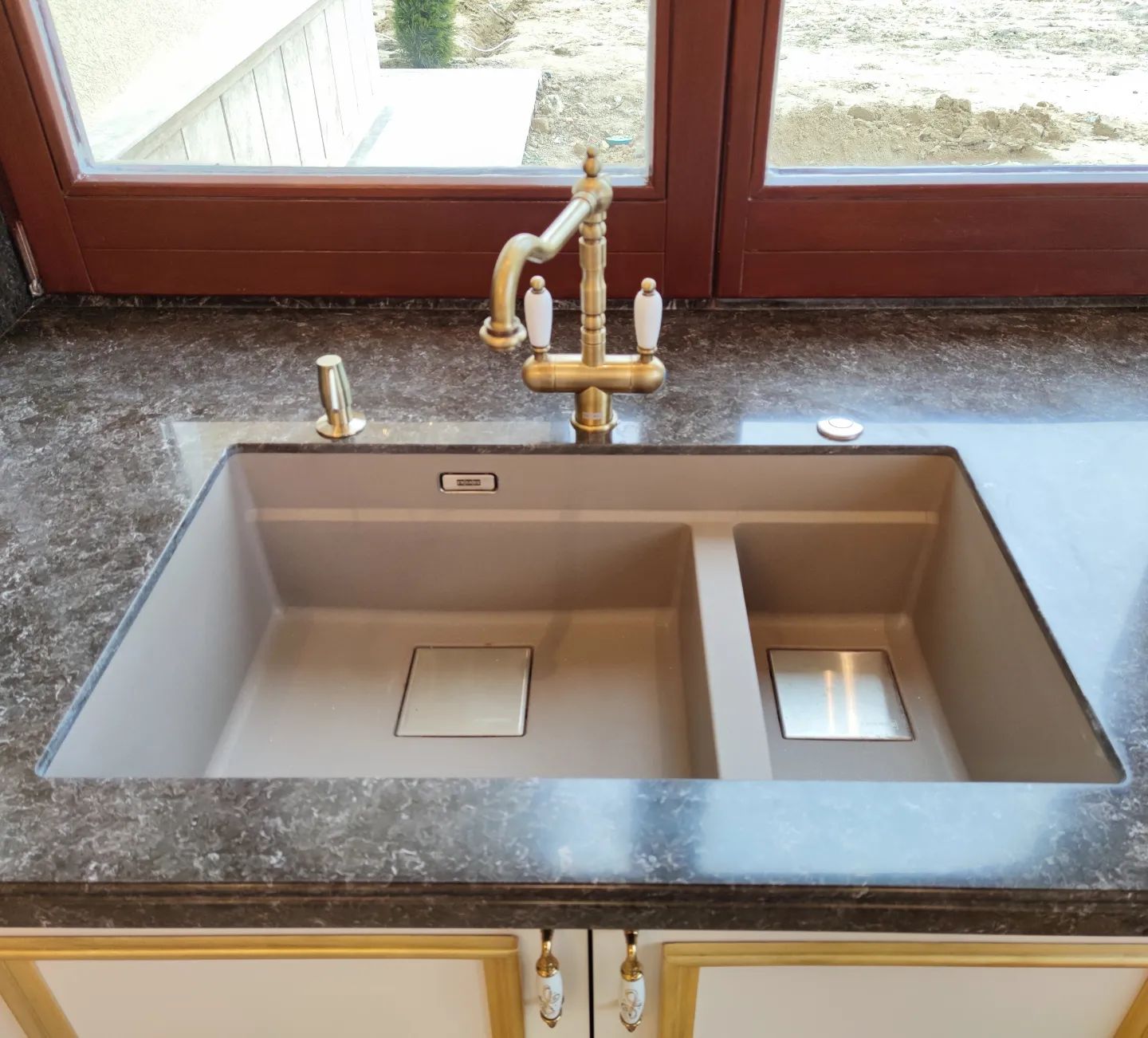 What Are Kitchen Benchtops Made Of?