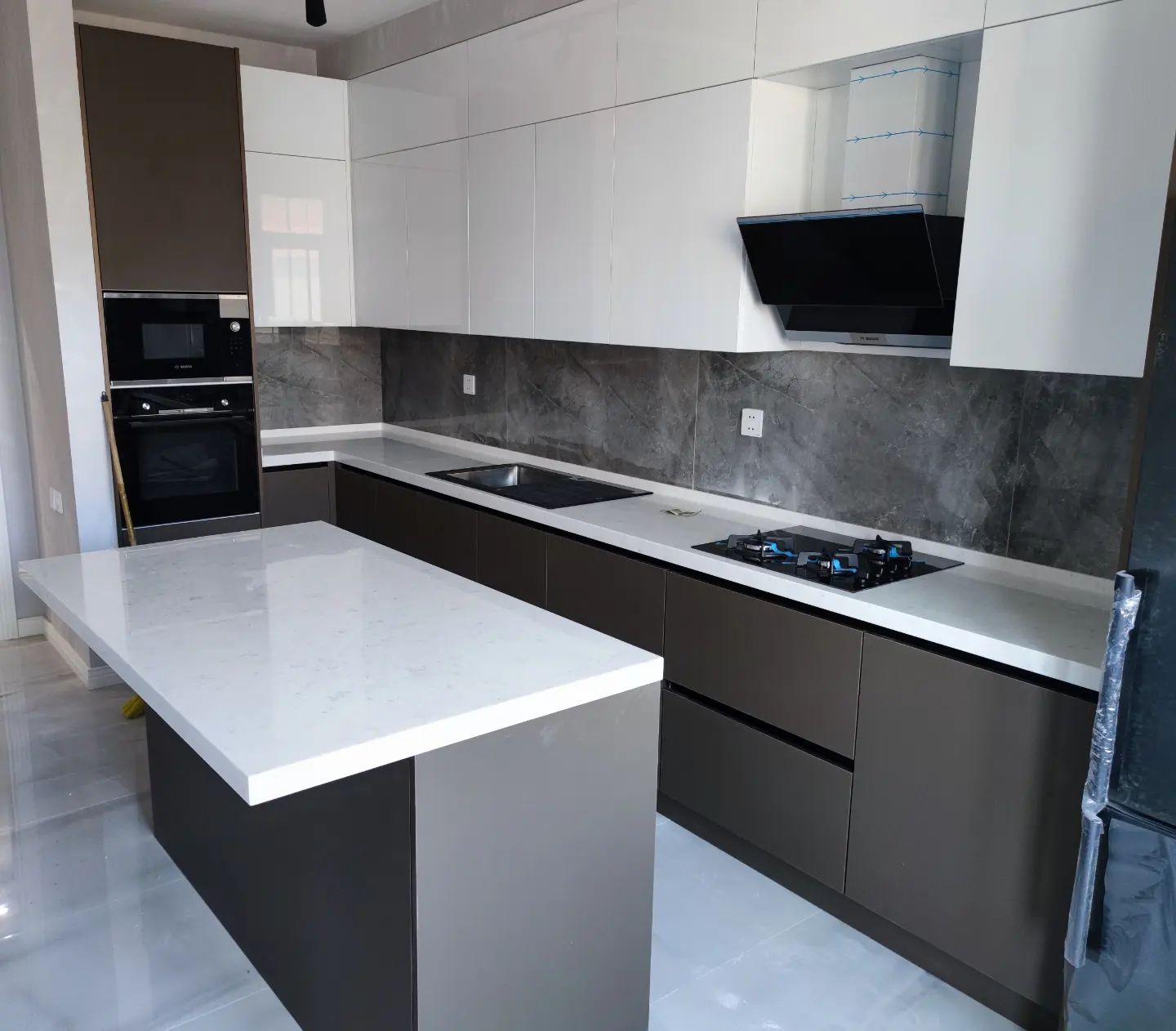 Je! Ni nyenzo gani bora kwa countertops za jikoni?